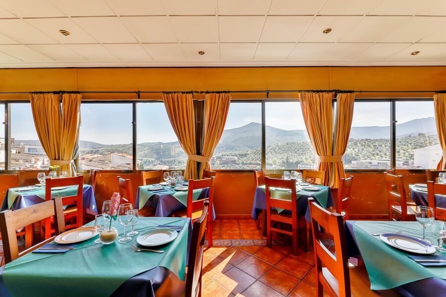 Hostal Alfonso XI Гвадалупе Екстер'єр фото